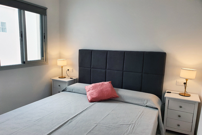 Teneryfa -Alcala-Pelican